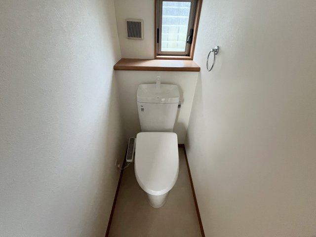 入間市狭山台1丁目中古戸建のトイレ|【2階トイレ】2階トイレ付！