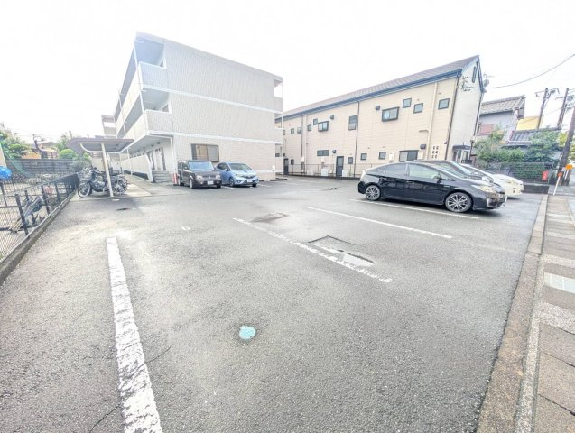 トップアイルⅡ の駐車場