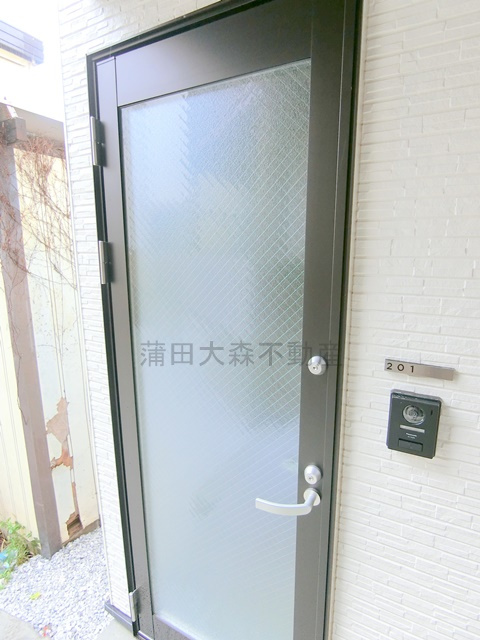 イリス糀谷の玄関