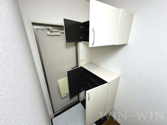 ロイヤルウィットの玄関|イメージ（同建物内別部屋の写真です）