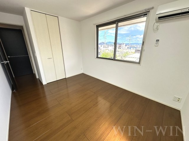 ロイヤルウィットの居間・リビング|イメージ（同建物内別部屋の写真です）