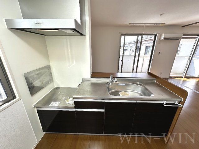 ロイヤルウィットのキッチン|イメージ（同建物内別部屋の写真です）