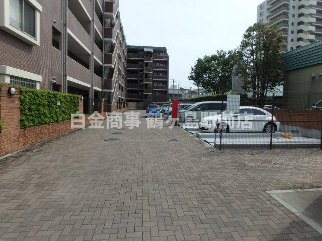 アンビシャスプラザ坂戸の駐車場