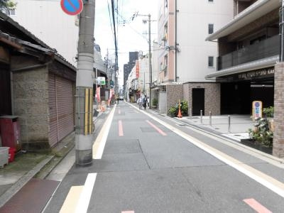 ライオンズマンション四条烏丸の周辺|前面道路