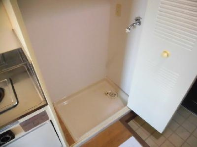 ライオンズマンション四条烏丸の内装|洗濯機室内設置可
