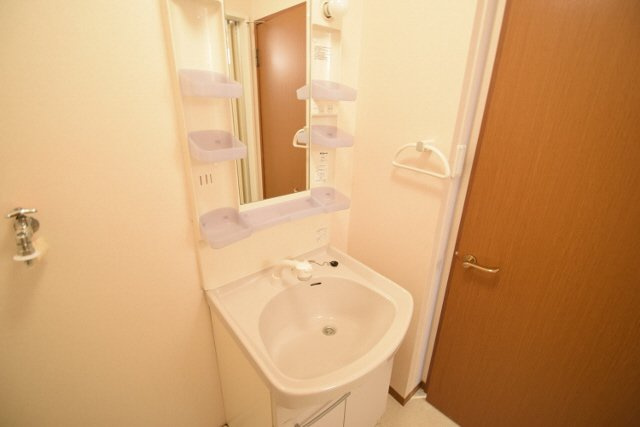 プロシード西船の洗面所|嬉しいシャンプードレッサー