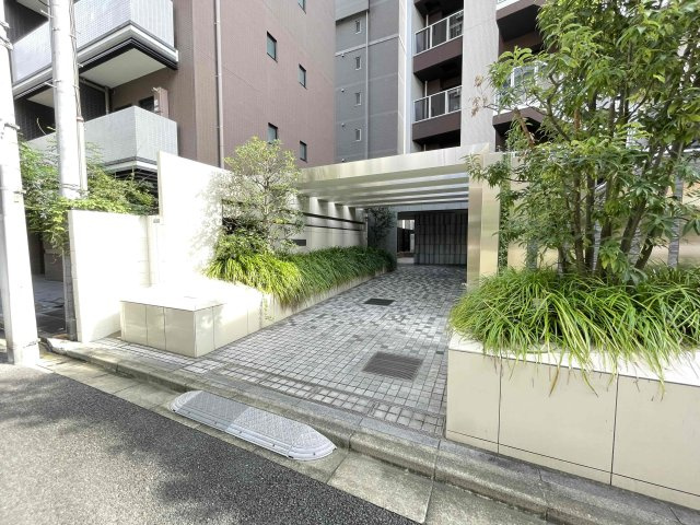 BRANZ南麻布のエントランス