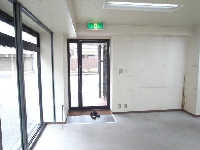 豊中市曽根東町６丁目の店舗事務所