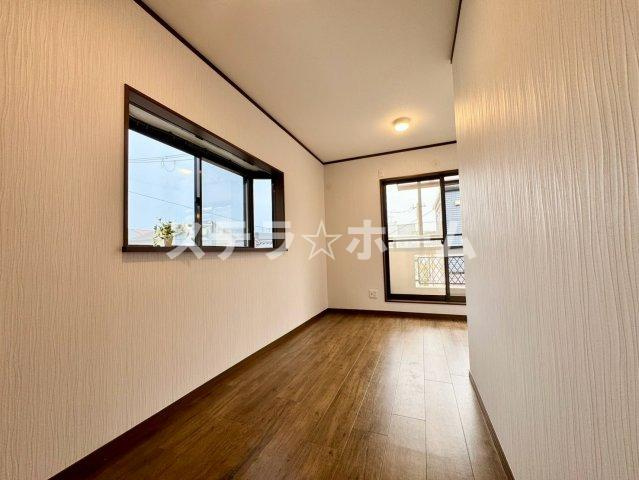 川岸町 中古戸建の洋室|きれいな洋室です