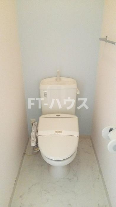 クロシェット Aのトイレ|温水洗浄暖房便座