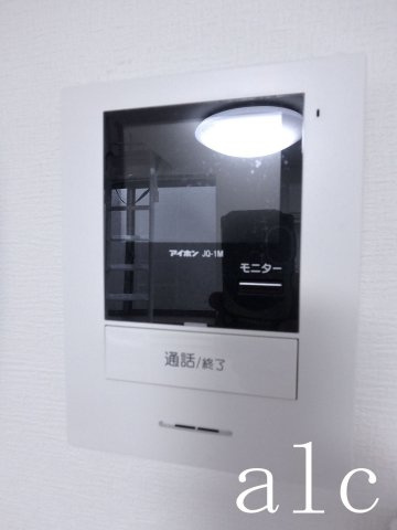 CasaCarina【カーザ・カリーナ】の設備|モニター付きインターホンでセキュリティもばっちり♪