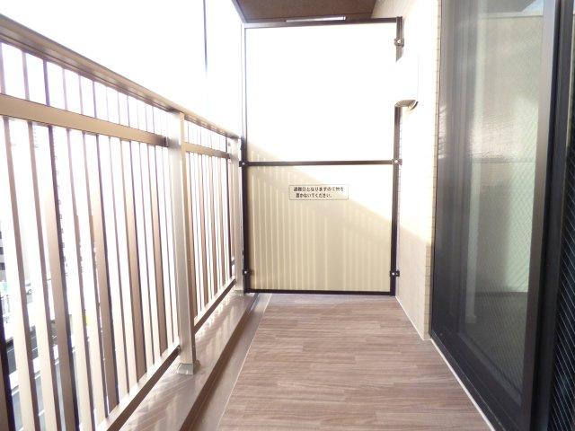 【バルコニー】