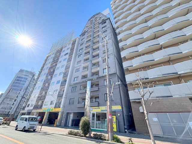 新大阪川島マンションの外観