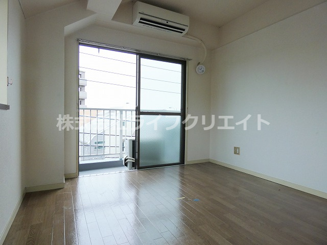 土方マンションの寝室