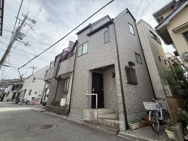豊中市夕日丘二丁目戸建の外観|北西側から見た外観です！