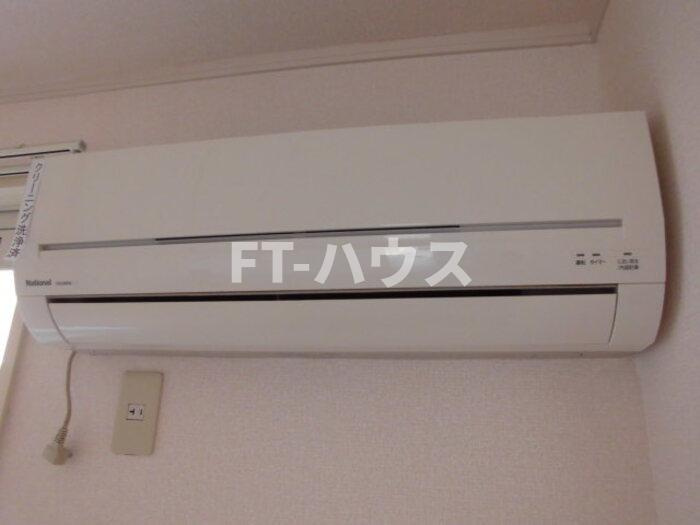 ピュアパレス 壱番館の設備|エアコン