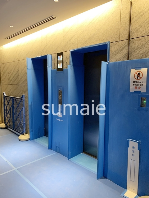 プラウドタワー小岩ファーストのエントランス|エレベーター3基つき！