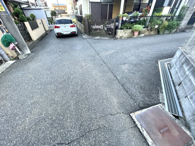 グラファーレ八千代市八千代台北１７丁目３５期の前面道路含む現地写真|10/1撮影