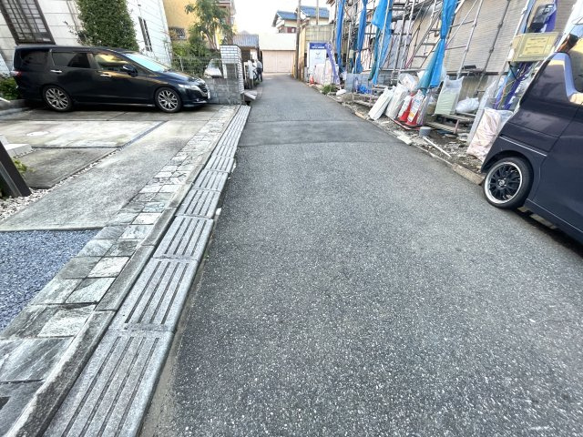 グラファーレ八千代市八千代台北１７丁目３５期の前面道路含む現地写真|10/1撮影