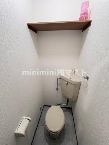 大阪市此花区伝法５丁目の賃貸マンションのトイレ