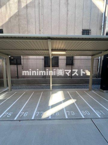 大阪市此花区西九条１丁目の賃貸マンションのエントランス