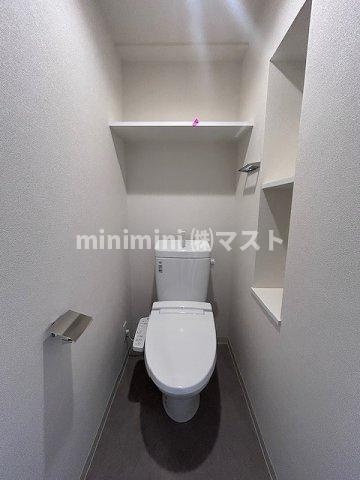 大阪市此花区西九条１丁目の賃貸マンションのトイレ