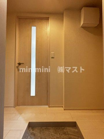 大阪市此花区酉島２丁目のアパートの玄関