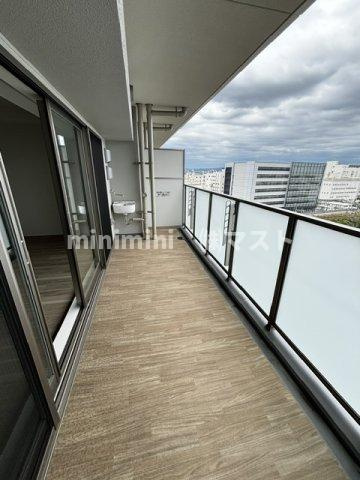 大阪市此花区春日出南３丁目の賃貸マンションのバルコニー