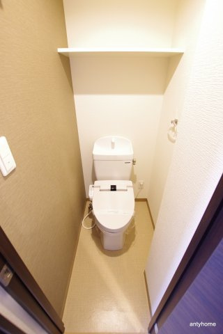 comforespa新大阪　仲介手数料無料のトイレ