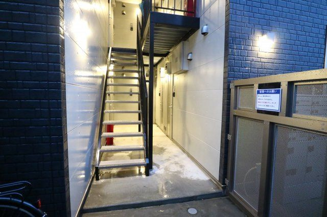 ＲＥ平和台のその他共用部分|落ち着いたエントランスです