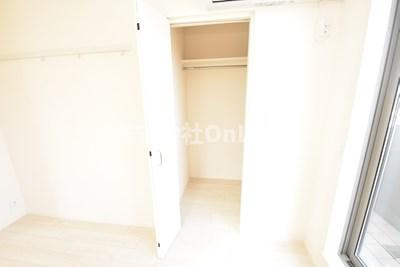 八尾市南本町６丁目のアパートの収納