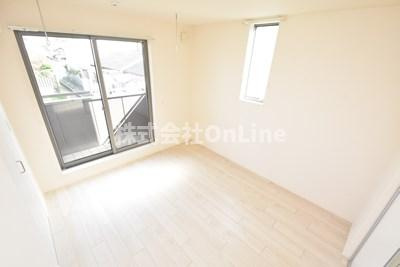 八尾市南本町６丁目のアパートの寝室