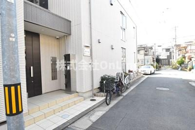 八尾市南本町６丁目のアパートの周辺