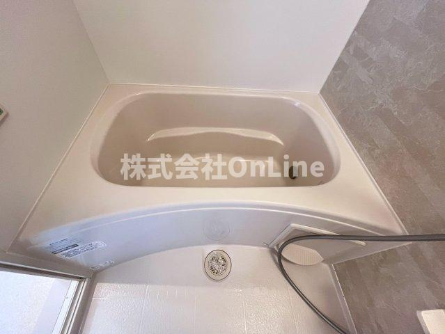メゾンルシェルの浴室