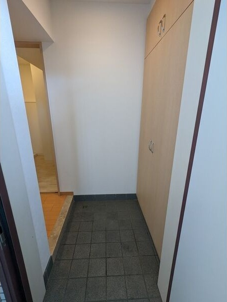 プロビデンス葵タワーの玄関