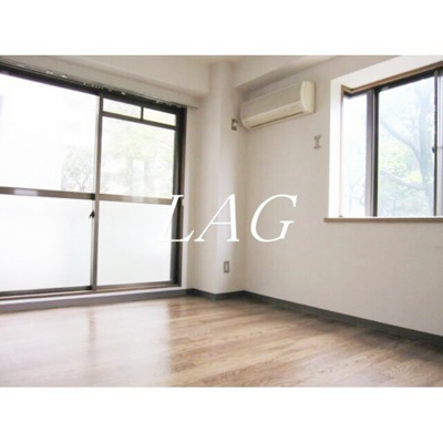 【居間・リビング】 | プレール早稲田 | 洋室のお部屋です。