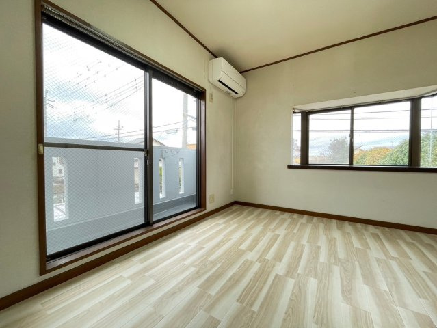 グリーンヒル青山の居間・リビング