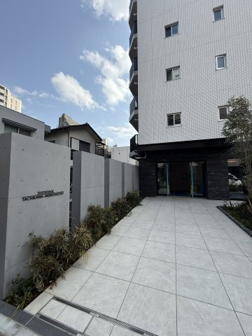 デュオステージ立川曙町のエントランス|建物の内部です