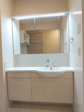 RayMaison住吉大社の洗面所