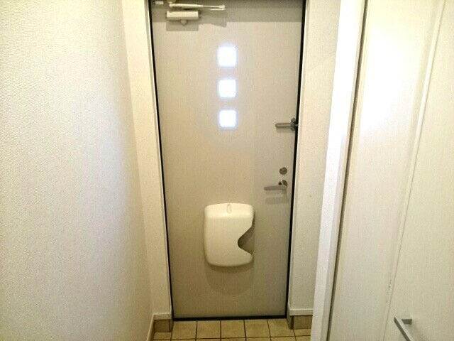 ローズタウンの玄関