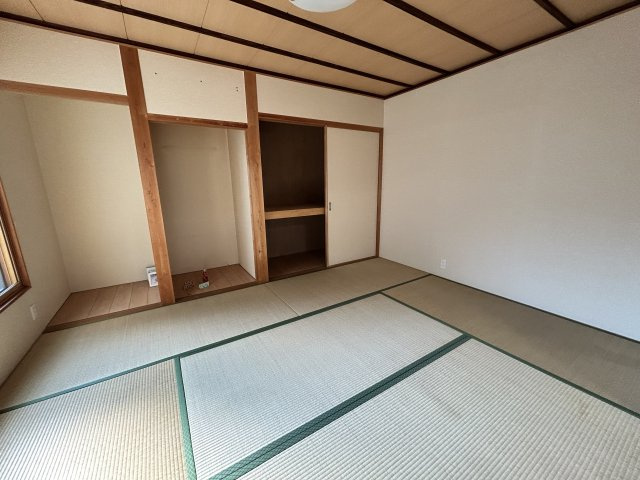 別所町朝日ヶ丘戸建の和室