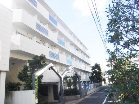 日神パレステージ本駒込の外観
