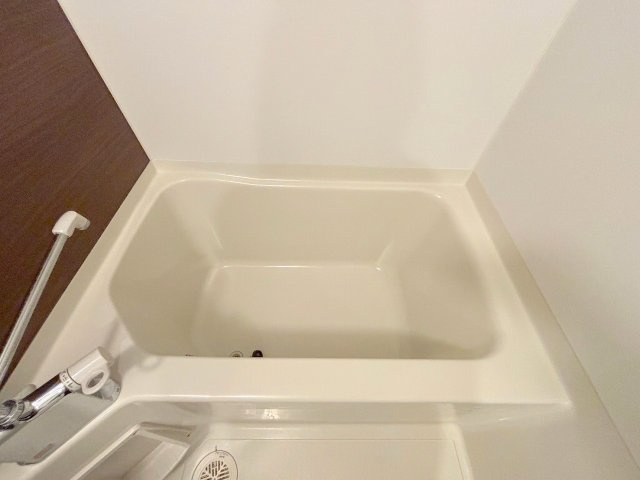 ジュネス新大阪レジデンスの浴室