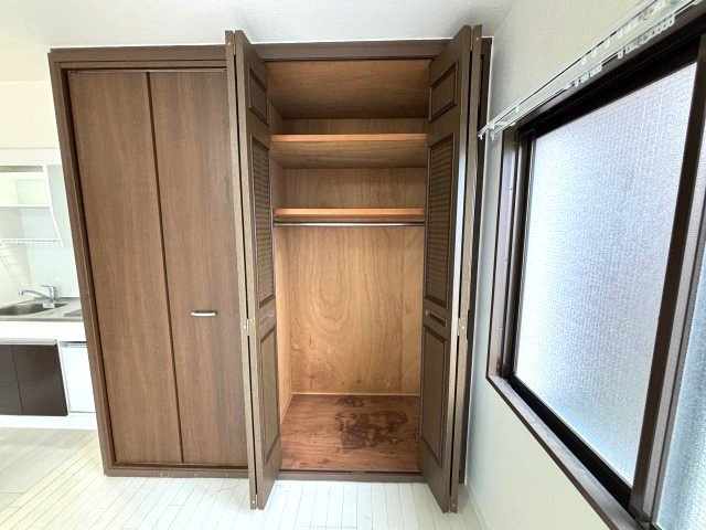 神戸市中央区筒井町３丁目の賃貸マンションの収納
