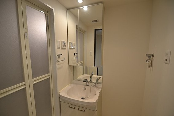 神戸市中央区生田町１丁目の賃貸マンションの洗面所