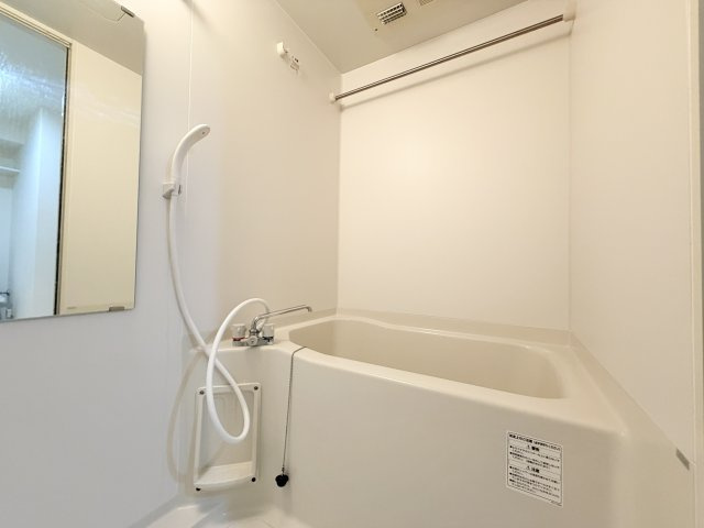 レジュールアッシュ尼崎駅前の浴室