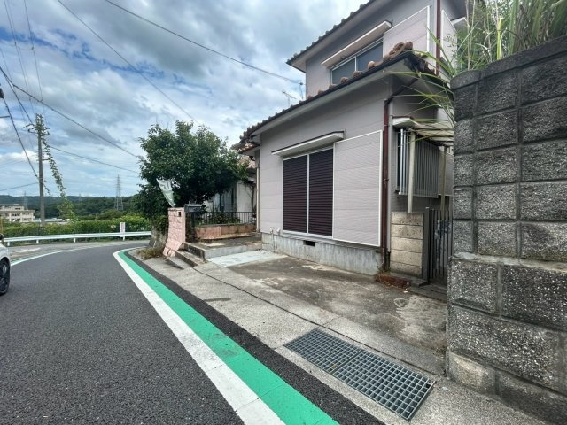 東自由が丘3丁目貸家の駐車場