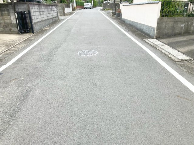糟屋郡篠栗町9期2区画【1号地・2号地】の前面道路含む現地写真|前面道路：幅員6ｍ