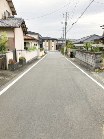 糟屋郡篠栗町9期2区画【1号地・2号地】の前面道路含む現地写真|前面道路：幅員6ｍ