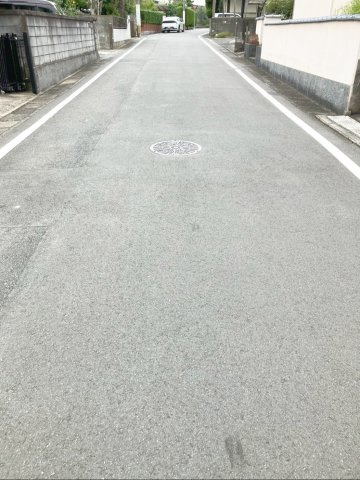 糟屋郡篠栗町9期2区画【1号地・2号地】の前面道路含む現地写真|前面道路：幅員6ｍ